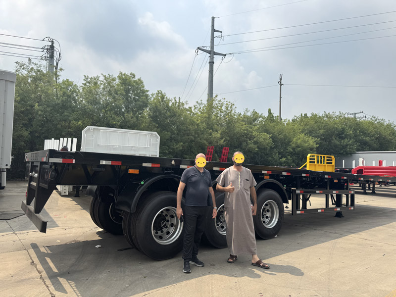 Заключено еще одно соглашение о транснациональном сотрудничестве! Алжирские клиенты посещают завод Luyi и подписывают контракт на поставку цементовозов