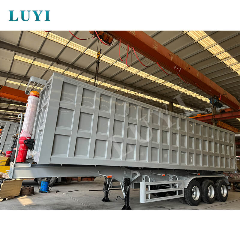 Содействие модернизации африканской логистики: партия трехосных самосвальных полуприцепов с задней разгрузкой прибыла в Танзанию