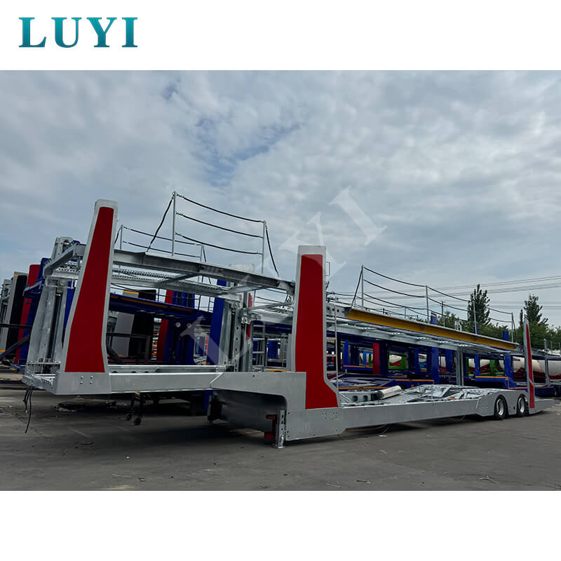 Новый эталон эффективности трансграничных перевозок: двухосные двухэтажные автоперевозчики расширяют китайско-ливанское логистическое сотрудничество