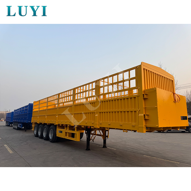 Углубленное сотрудничество на виду: немецкие клиенты осматривают и отдают предпочтение нашим 4-осным полуприцепам с рамой