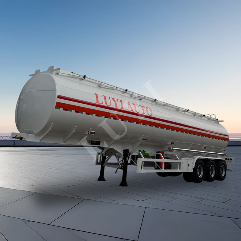 3-осный полуприцеп-цистерна из углеродистой стали емкостью 45 000 литров