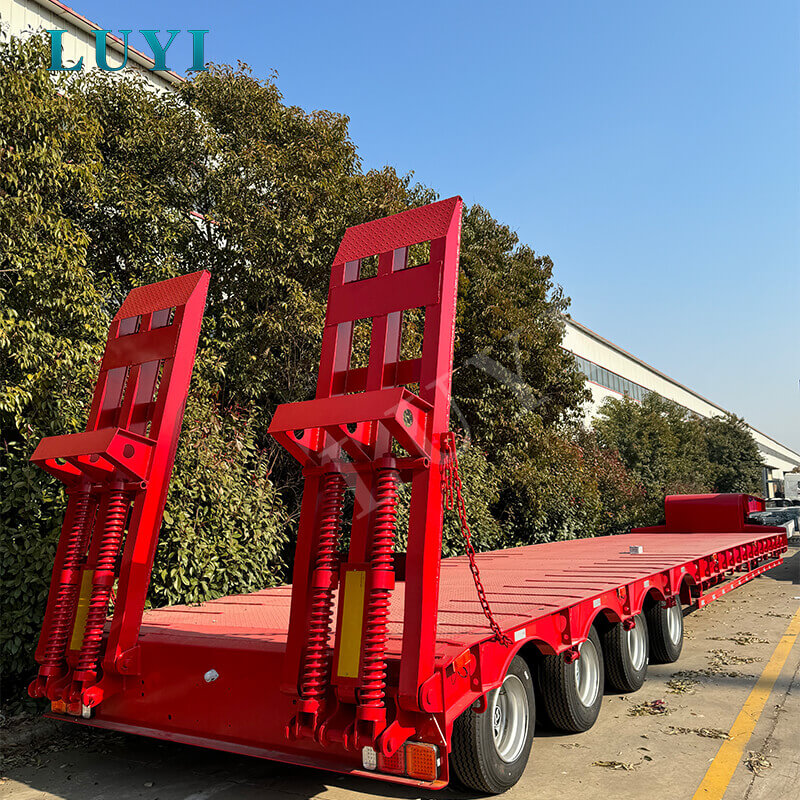 От неровных дорог к надежным перевозкам тяжелых грузов: история успеха изготовленного на заказ 4-осного низкорамного полуприцепа грузоподъемностью 40 тонн в Ботсване