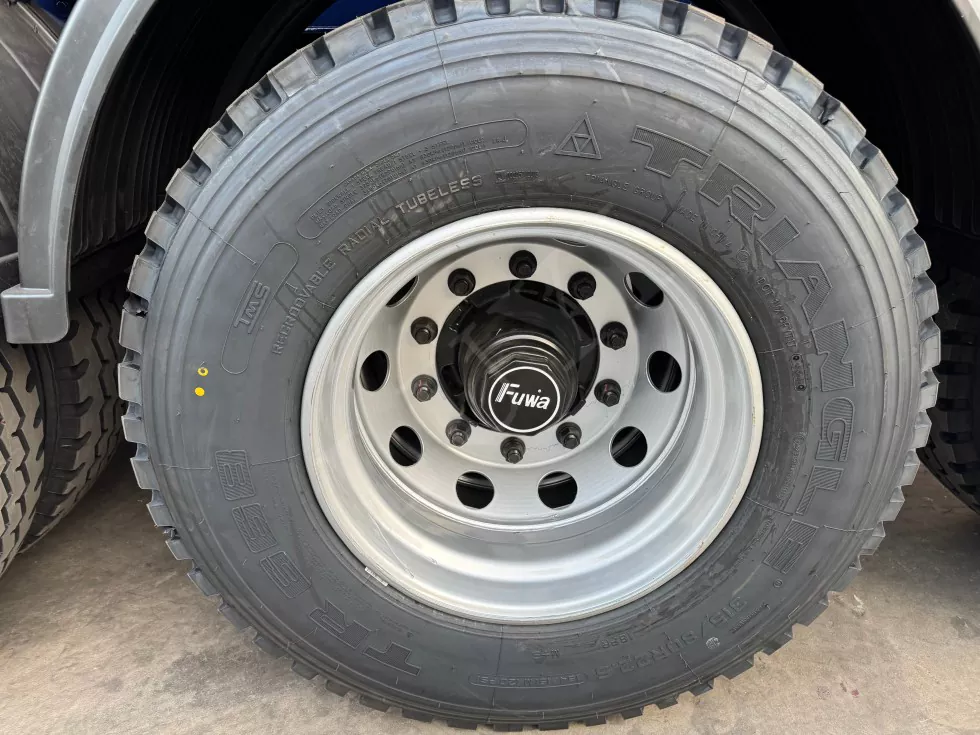80 Sidewall Semi-Trailer