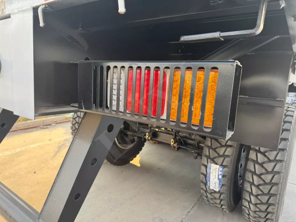 80 Sidewall Semi-Trailer