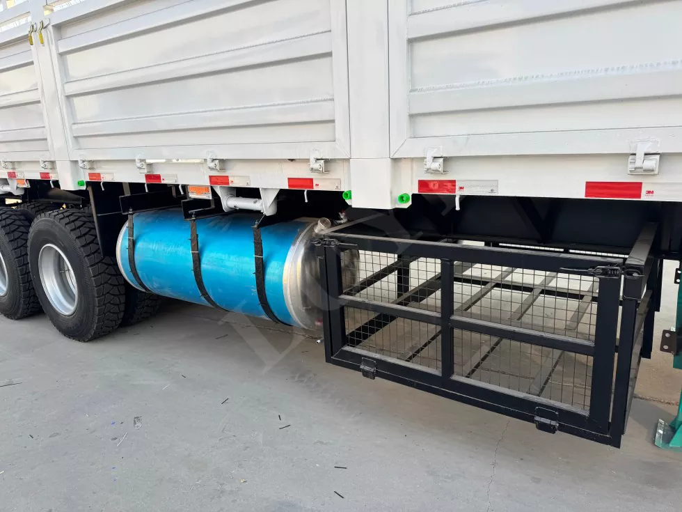 80 Sidewall Semi-Trailer