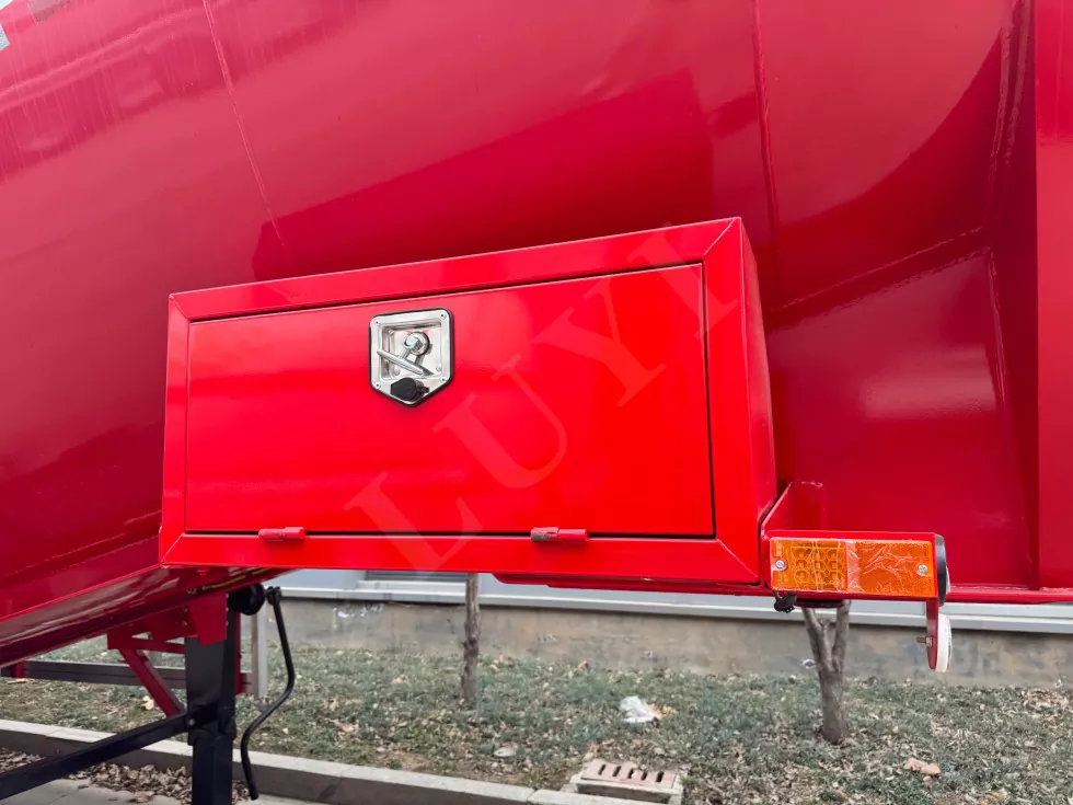Carbon Steel Semi-Trailer