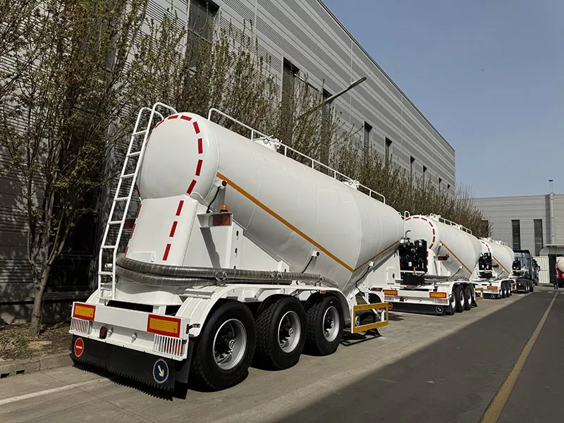 3-axle Carbon Steel Cement Tanker