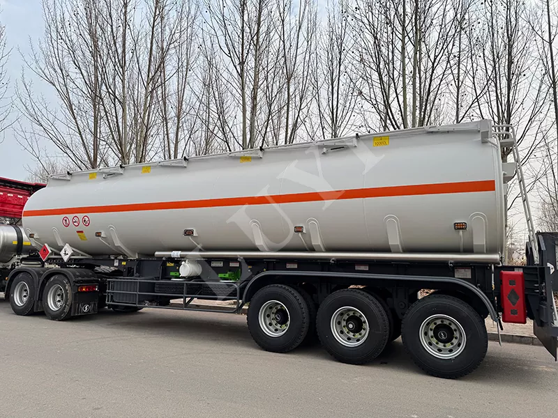 3 Axle Split French Tanker