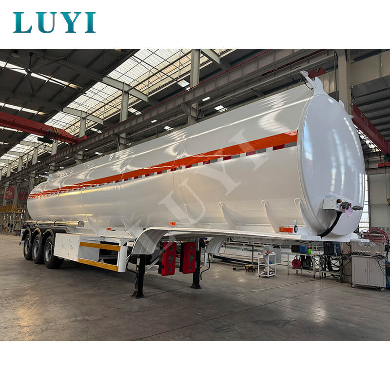 Способствуя росту Португалии: почему европейский лидер в сфере логистики выбрал Luyi Auto для перевозки тяжелой техники